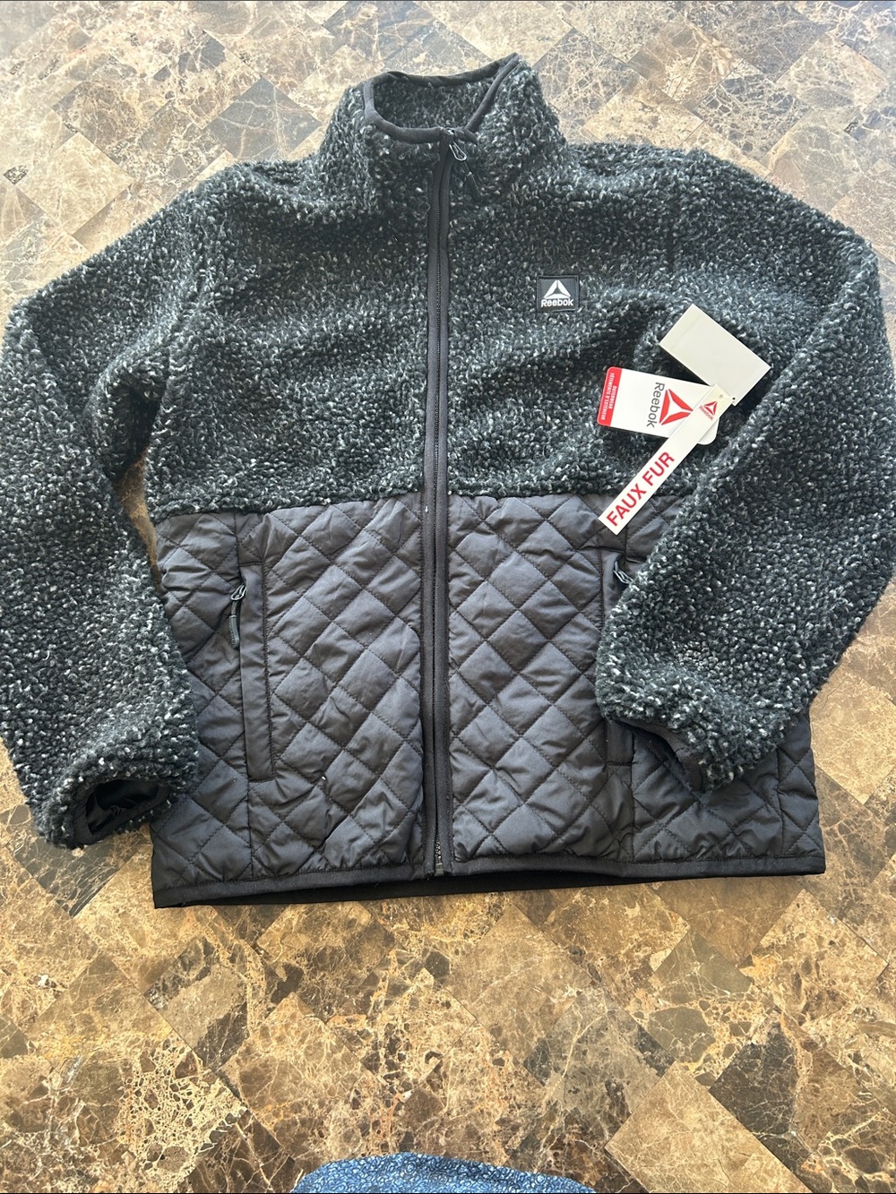 NWT 🆕 Reebok Men’s Black Faux Fur Sherpa & Quilted Zip-up Jacket size S